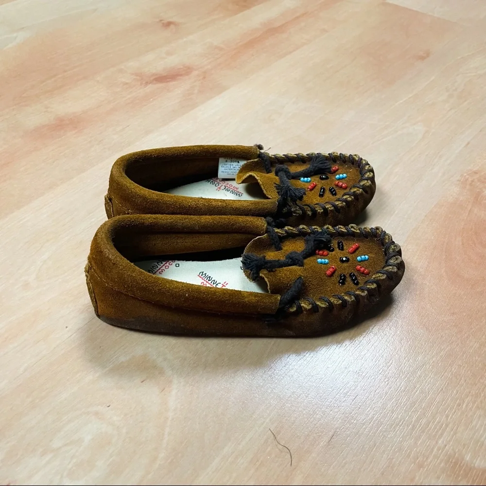Minnetonka Brown Beaded Leather Moccasins Unisex Toddler Size 8